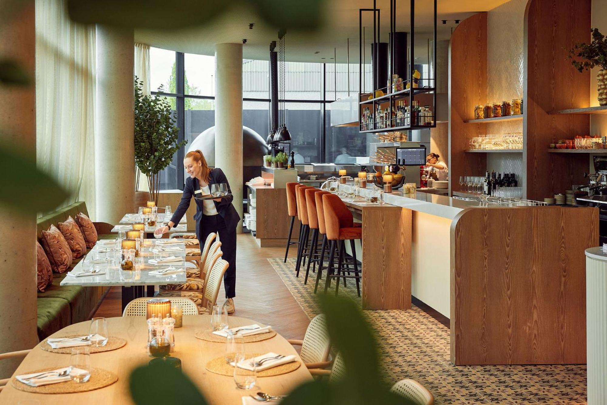 Van Der Valk Hotel Gent Esterno foto
